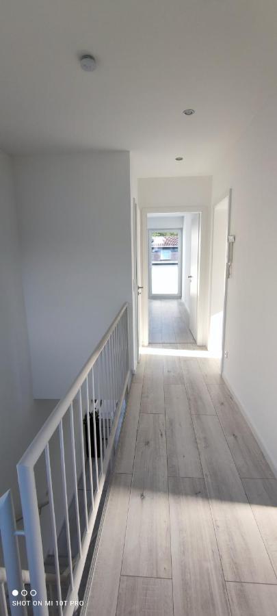 Neue Doppelhaushälfte mit Terrasse, Balkon und Garten Remscheid Exterior foto