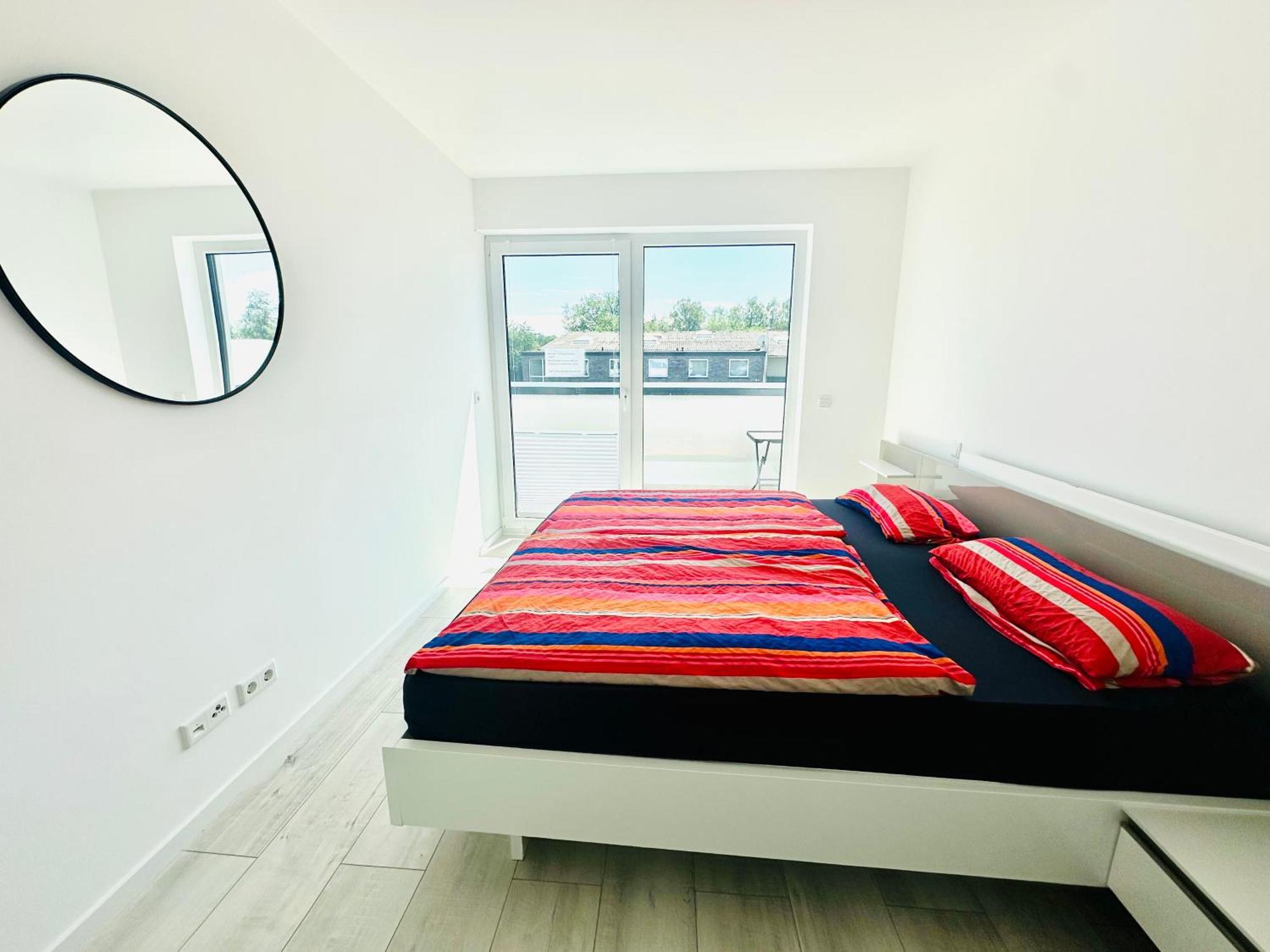 Neue Doppelhaushälfte mit Terrasse, Balkon und Garten Remscheid Exterior foto